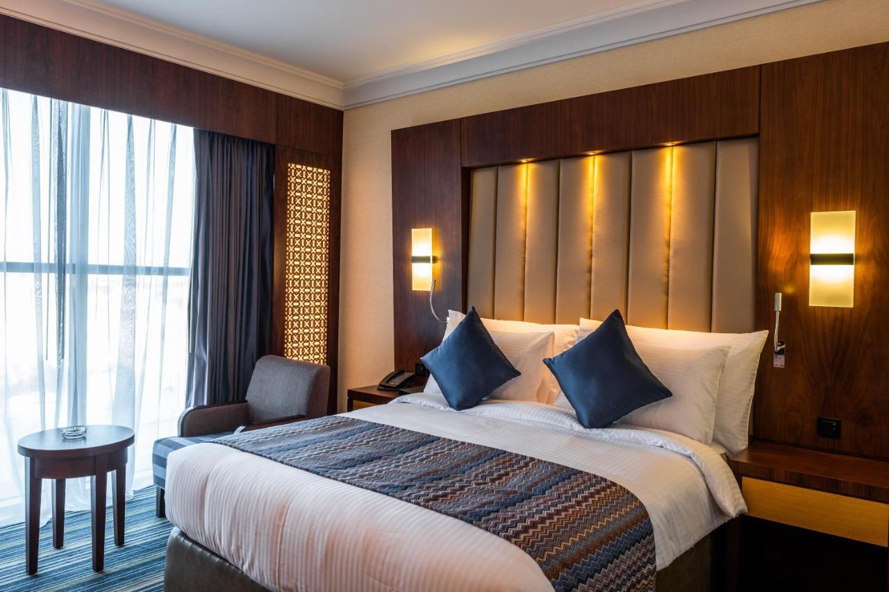 Royal Tulip 4*